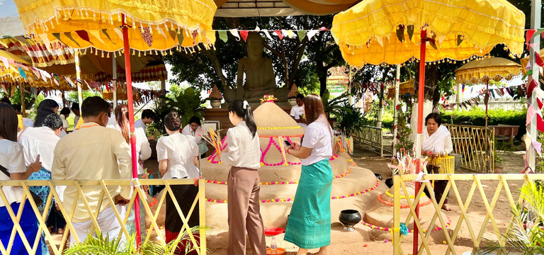 ការពូនភ្នំខ្សាច់ មានទាំងអត្ថន័យក្នុងជំនឿសាសនា បានទាំងប្រយោជន៍ដល់ទីសាធារណៈ