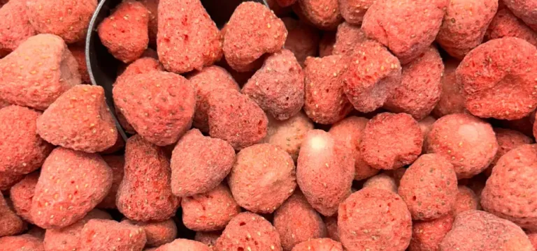 ក្រុមហ៊ុនមួយនៅចិន សារភាពថា ស្ត្របឺរីក្រៀមរបស់ខ្លួន មានផ្ទុកថ្នាំសម្លាប់សត្វល្អិត ២០ ប្រភេទ និងលោហៈធ្ងន់លើសកម្រិតកំណត់