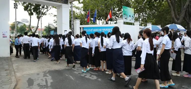សិស្សទី១២ ពូកែគណិតវិទ្យា និងរូបវិទ្យា អាចជ្រើសរៀនមុខជំនាញ ៩ នេះ នៅសាកលវិទ្យាល័យ