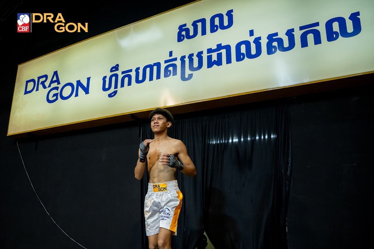 Image for article: ក្រៅពីហាត់គុនខ្មែរ និងសកល យុវជន ចំរើន ស៊ីឈុន កំពុងខិតខំសិក្សាជំនាញឌីហ្សាញដើម្បីអនាគត