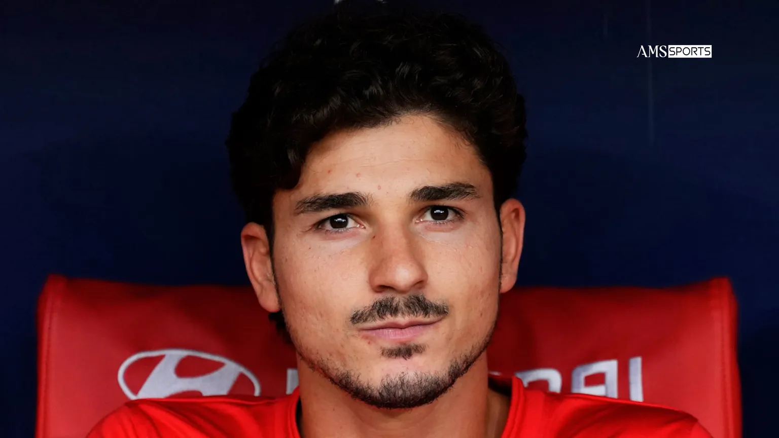 Thumbnail for តើស្ថានភាពរបស់ Julian Alvarez ជាមួយ Atletico Madrid វិវត្តដល់ណាហើយ?
