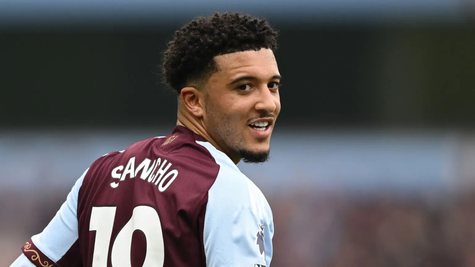 អនាគតរបស់ Jadon Sancho ក្រោយក្លាយជាកីឡាករមិនទាន់មានក្លឹបលេង - Article Thumbnail