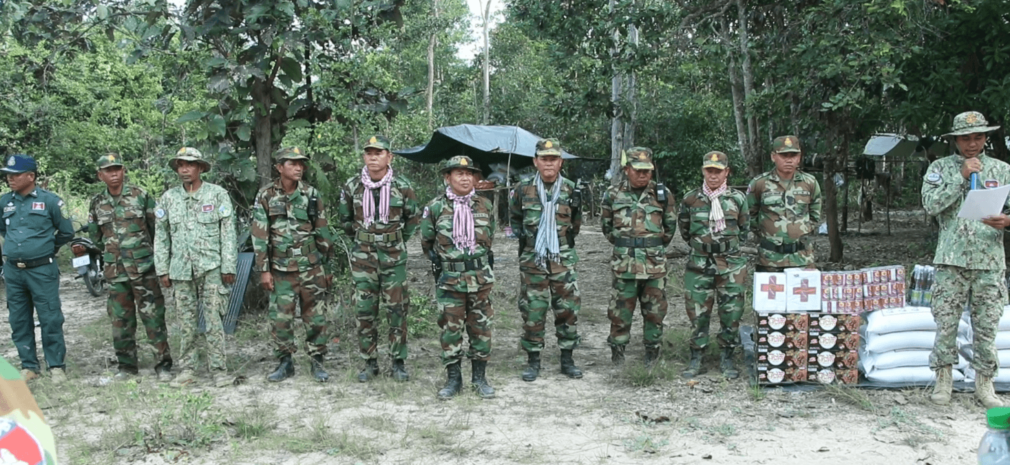 មេបញ្ជាការខេត្តកំពង់ធំអញ្ជើញសួរសុខទុកកងកម្លាំងចម្រុះការពារធនធានធម្មជាតិនៅដែនជម្រកសត្វព្រែបឹងពែរ