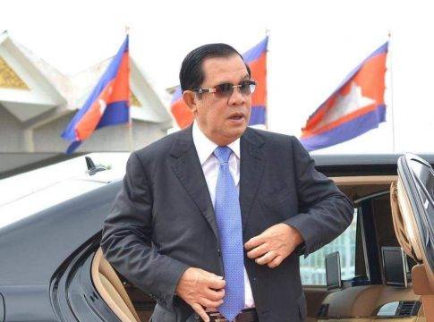 Hot News: សម្តេចតេជោ ហ៊ុន សែន កំពុងស្វែងរកដំណោះស្រាយទិញវ៉ាក់សាំងcovid-19 សម្រាប់ប្រជាជនទូទាំងប្រទេស