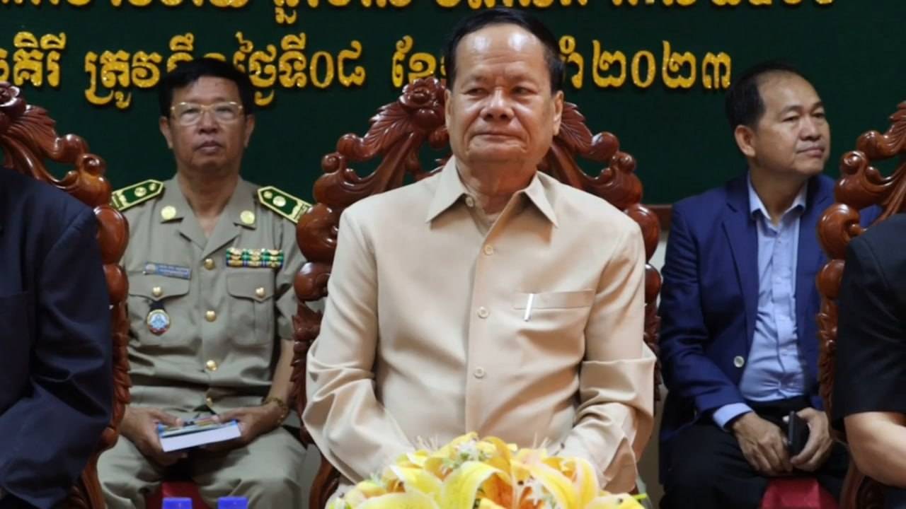 រដ្ឋលេខាធិការក្រសួងកសិកម្ម ជំរុញដល់មន្រ្តីជំនាញ ត្រូវបង្កើតផ្ទះសំណាញ់សុវត្ថិភាពបន្ថែមទៀត ដើម្បីជួយបង្កើនប្រសិទ្ឋភាពការងារកសិកម្មទាំងបរិមាណ និងគុណភាព ថែមទាំងជួយដល់សុខមាលភាព