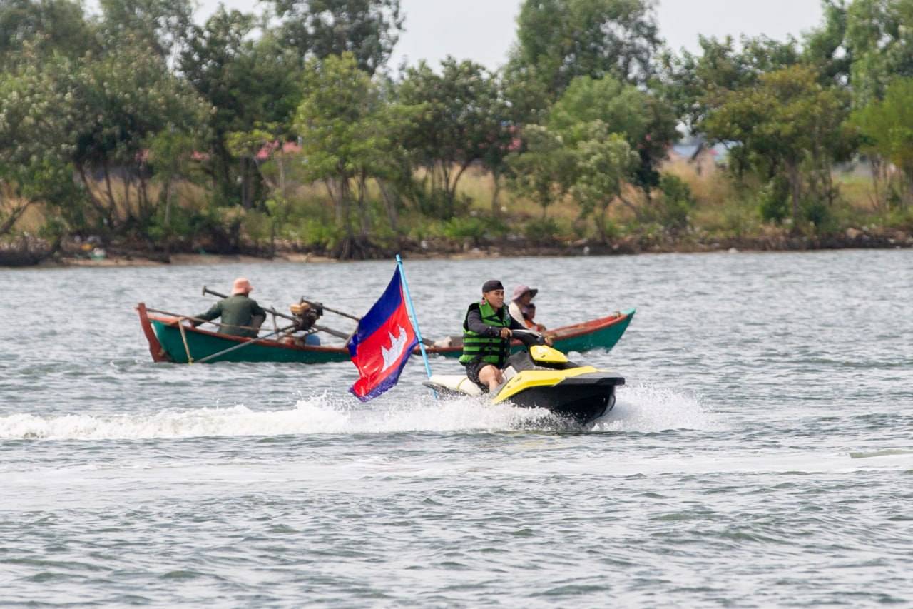 NOCC រៀបចំកម្មវិធីកីឡាដើម្បីទាំងអស់គ្នាក្រោមប្រធានបទ “ប្រជាជនម្នាក់លេងកីឡាមួយមុន”នៅ ខេត្តកំពត
