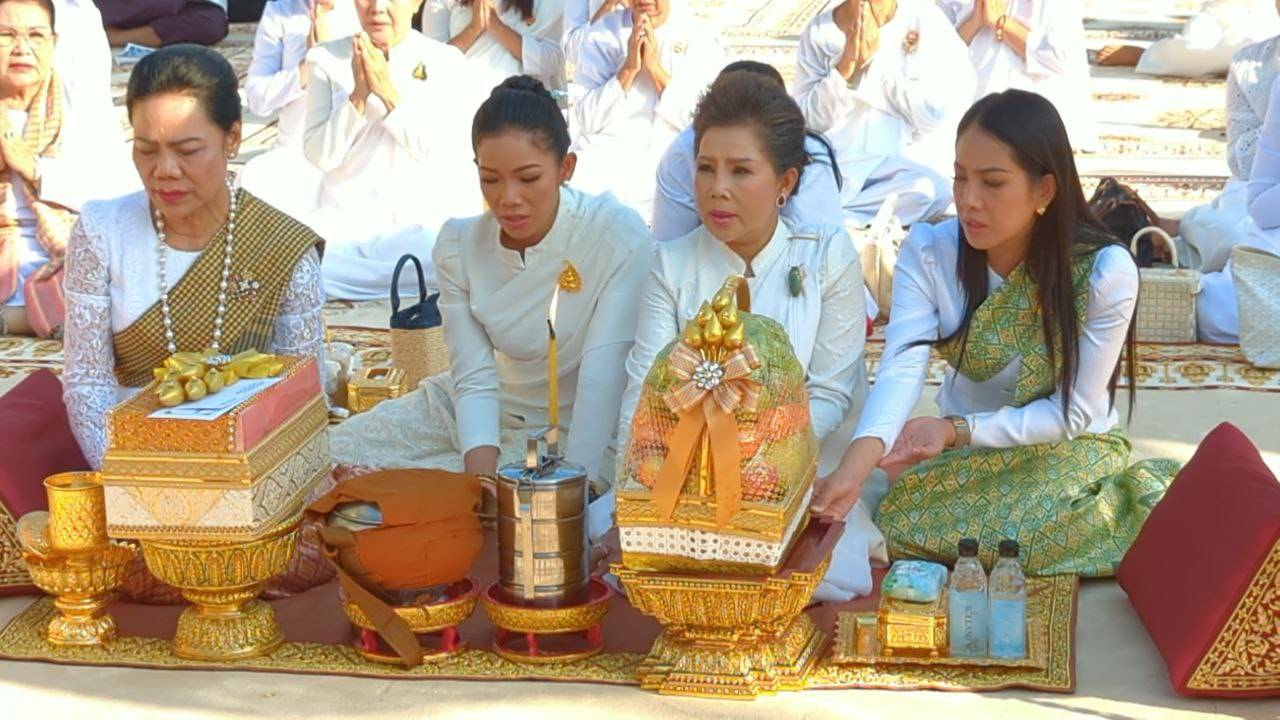 ខេត្តបន្ទាយមានជ័យប្រារព្ធបុណ្យមាឃបូជាខាងមុខប្រាសាទបន្ទាយឆ្មារ