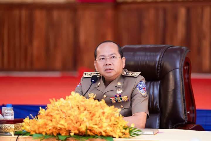 អភិបាលខេត្តកំពតជំរុញអាជ្ញាធរក្រុងស្រុកឲ្យបង្កលក្ខណៈសប្បាយរីករាយជូនពលរដ្ឋក្នុងឱកាសចូលឆ្នាំថ្មី