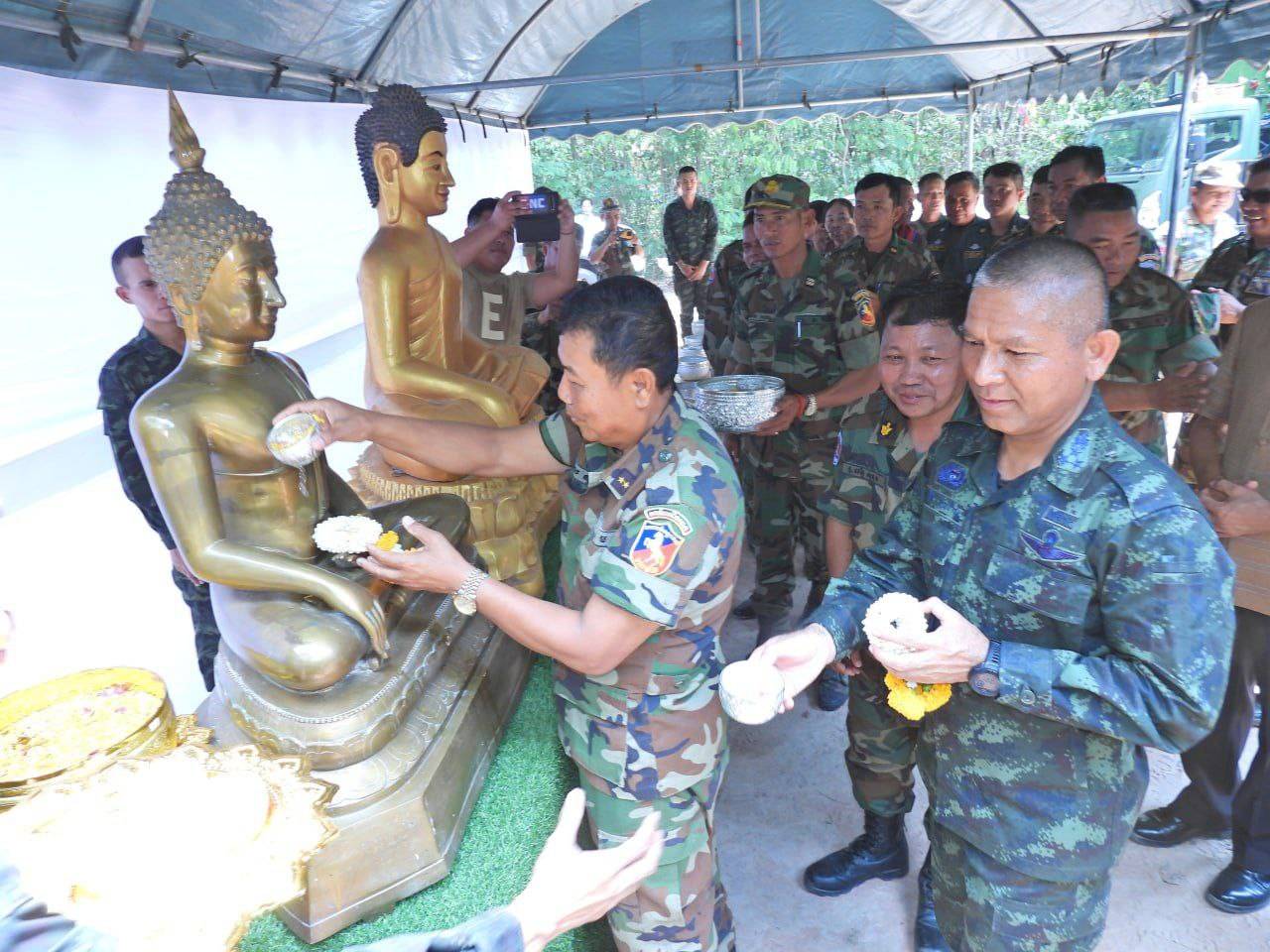 កងកម្លាំងប្រដាប់អាវុធកម្ពុជា និងថៃ ប្តេជ្ញាបន្តរួមគ្នា រក្សាការពារព្រំដែនឱ្យមានសុខសុវត្តិភាព តាមរយៈការដោះស្រាយបញ្ហាដែលកើតមាន