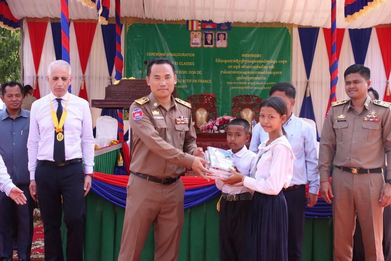 សាលាបឋមសិក្សាគគីរ ទទួលបានអគារសិក្សាថ្មីមួយខ្នងពីអង្គការសហគមន៍​បឹងទន្លេសាបនៃប្រទេសបារាំង