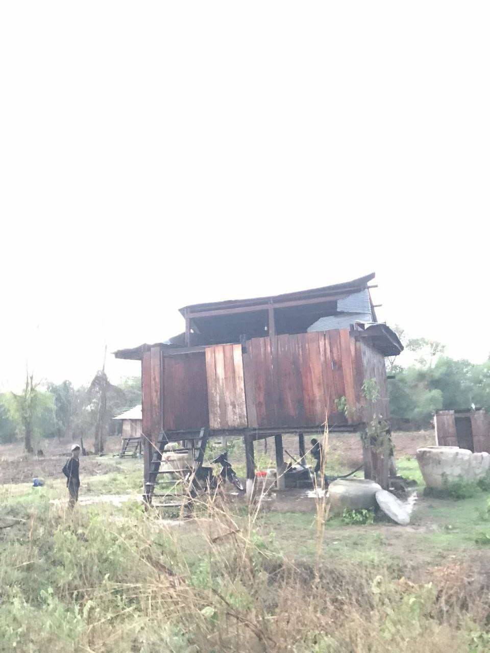 ខ្យល់កន្ត្រាក់បំផ្លាញផ្ទះ និងអគារសាធារណៈនៅស្រុកជ័យសែន បណ្ដាល​ឱ្យខូចខាតធ្ងន់និងស្រាល៥០ខ្នង