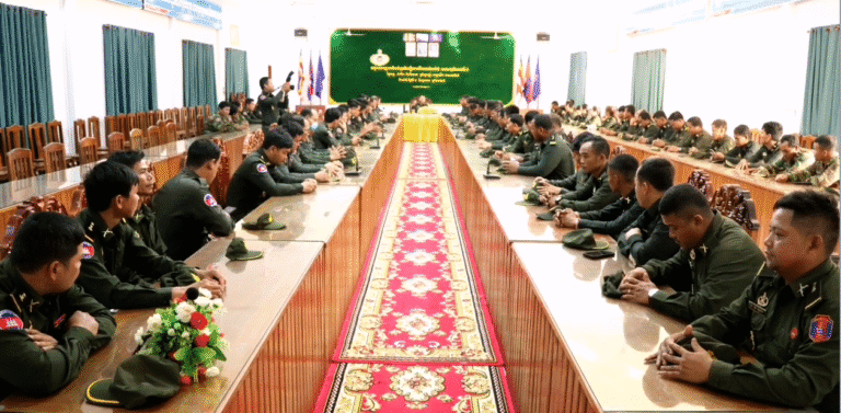 ឧត្ដមសេនីយ៍ទោ សោម ស៊ុន ដឹកនាំកិច្ចប្រជុំពង្រឹងតួនាទីភារកិច្ចរបស់​កងយោធពលខេមរភូមិន្ទនិង ការបង្ក្រាបបទល្មើស នេសាទខុសច្បាប់​