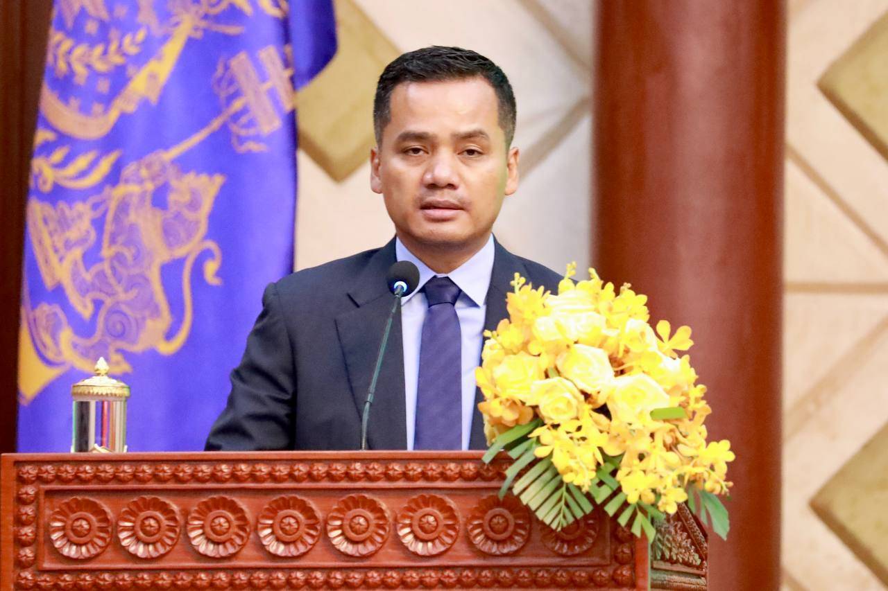 ឯកឧត្តមអភិសន្តិបណ្ឌិត ស សុខា ជំរុញឱ្យរដ្ឋបាលថ្នាក់ក្រោមជាតិ បន្តផ្តល់ សេវា សាធារណៈ និងដោះស្រាយបញ្ហាប្រឈម ជូនពលរដ្ឋ ប្រកបដោយប្រសិទ្ធភាព