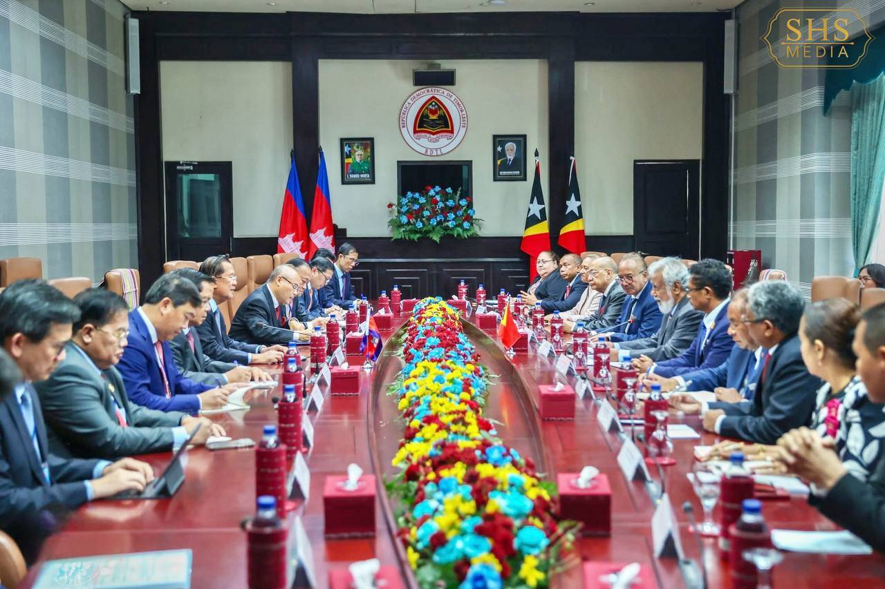 សម្តេចតេជោ ហ៊ុន សែន ជួបពិភាក្សាការងារជាមួយ ឯកឧត្តម Kay Rala Xanana Gusmão នាយករដ្ឋមន្ត្រីទីម័រឡេស្តេ នៅវិមានរដ្ឋាភិបាល ទីម័រឡេស្តេ