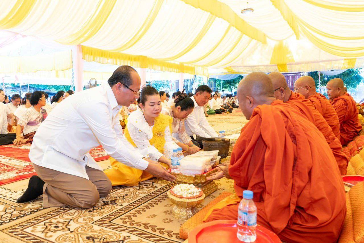 បុណ្យវិសាខបូជាឆ្នាំនេះ ខេត្តកំពតប្រារព្ធកាន់តែធំជាងឆ្នាំមុន
