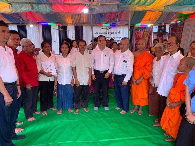 សម្តេចកិត្តិព្រឹទ្ធបណ្ឌិត ប៊ុន រ៉ានី ហ៊ុនសែន ចាត់មន្រ្តីចូលរួមរំលែកមរណទុក្ខក្រុមគ្រួសារសពដែលស្លាប់ដោយគ្រោះរញ្ជួយដីនៅថៃ