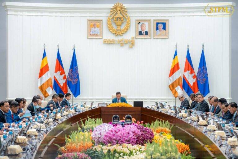 សម្តេចធិបតី ហ៊ុន ម៉ាណែត ណែនាំឱ្យគ្រប់ក្រសួង ស្ថាប័ន និងអាជ្ញាធរពាក់ព័ន្ធត្រៀមខ្លួនដើម្បីឆ្លើយតបគ្រោះមហន្តរាយធម្មជាតិនារដូវវស្សានេះ ជាពិសេសគឺទឹកជំនន់