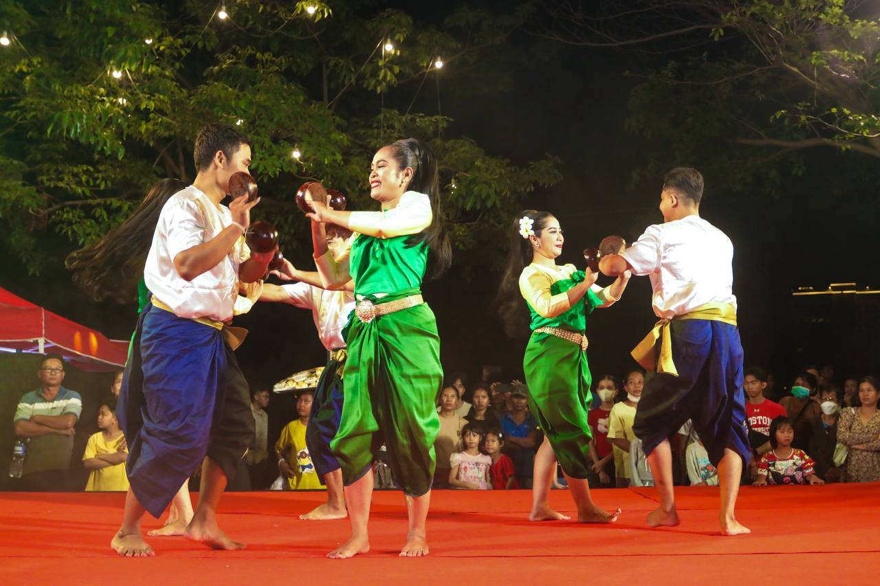 ផ្លូវថ្មើរជើង (Walk Street) កំពុងទទួលបានប្រជាប្រិយ៍ភាពកាន់តែខ្លាំង ដែលល្បីរហូតដល់ក្រៅប្រទេសតាមរយៈប្រព័ន្ធផ្សព្វផ្សាយធំៗលើពិភពលោក